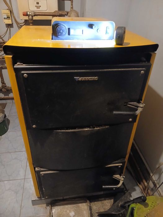 Centrala termica pe lemne cu gazeificarea Junkers K32-1, 33 kW,