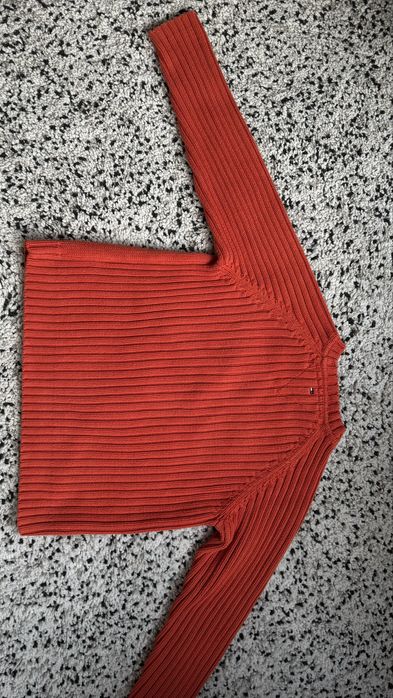 Детски пуловер Tommy Hilfiger размер М 12 годишни