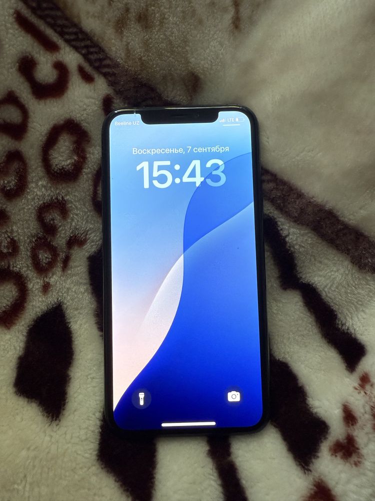 iphone 11про четкий же есть
