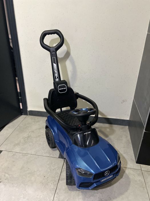 Продам детскую машинку