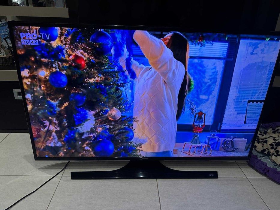 Vand TV Samsung UE48JU6440W