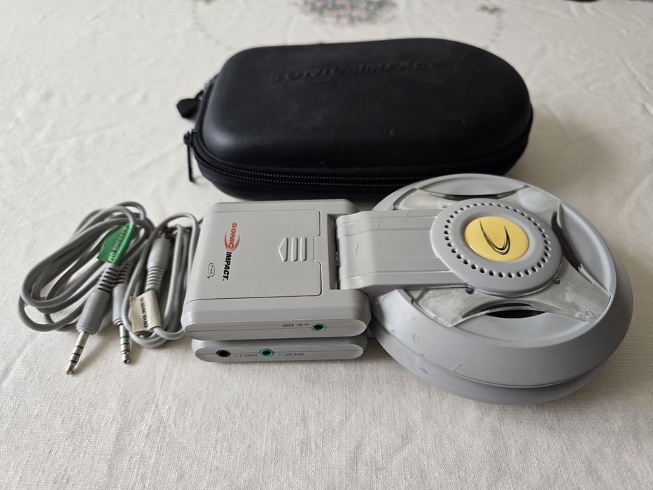 Set boxe portabile stereo, cu gentuță - alimentare baterii sau adaptor