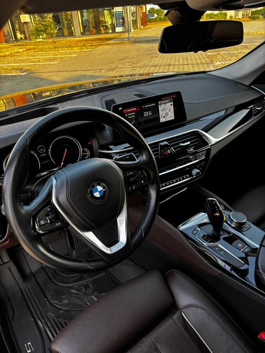 BMW G30 540i xDrive luxury line