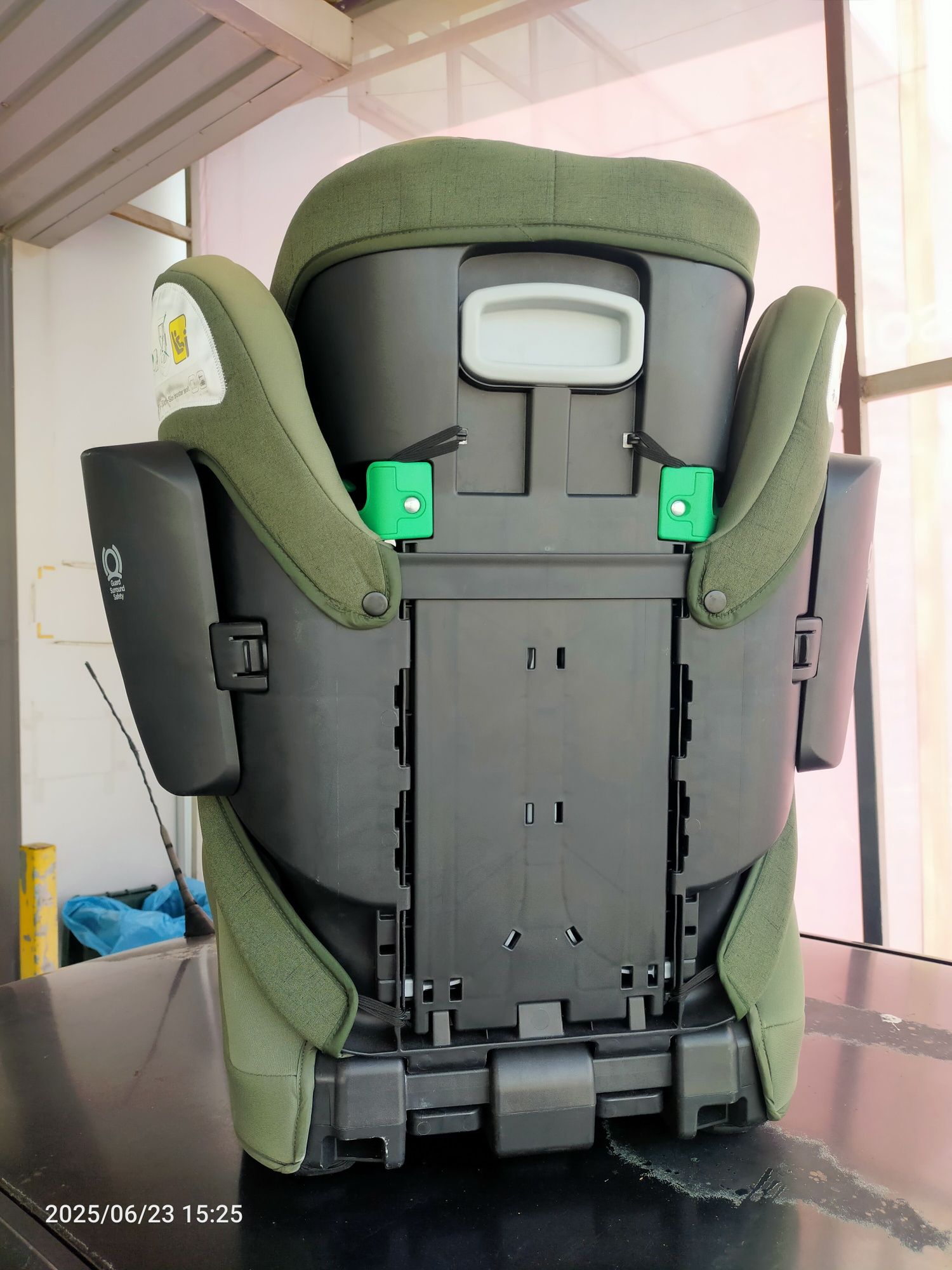 Vand scaun auto copii Joie 15-36 kg, stare excelentă,
