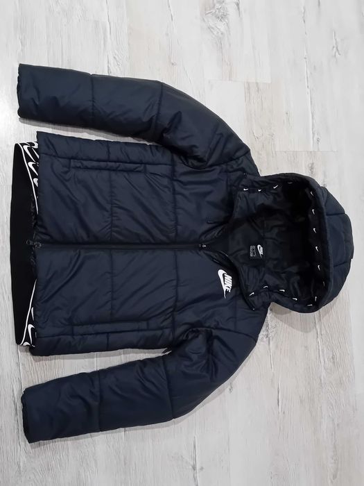 Geacă Nike, S - Geacă cu puf reversibilă pentru femei Nike, M
