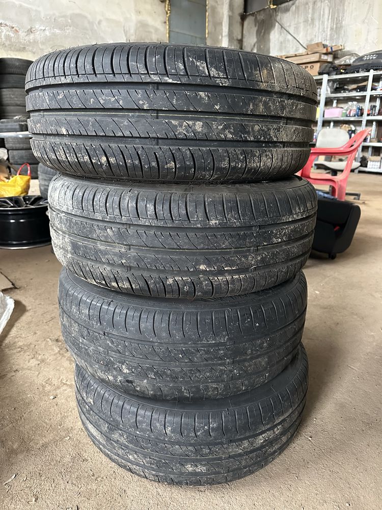 16,5x120 BMW с летни гуми 205/55/16 - Hankang