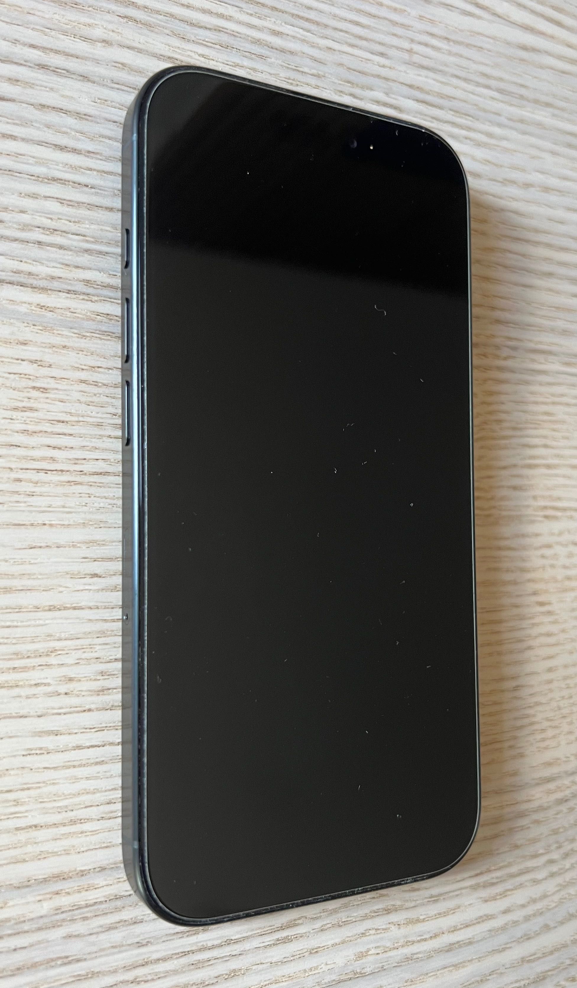 iPhone 16 Pro 128 GB - Като нов, черен, закупен в Испания