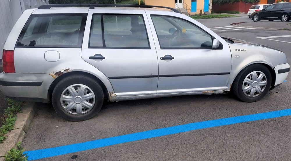 Vând motor VW Golf 4 Variant,1.6 benzina