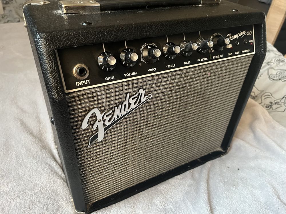 Ел. китара Campbell + кубе Fender shampion 20