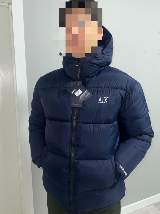 Продается зимняя куртка Armani