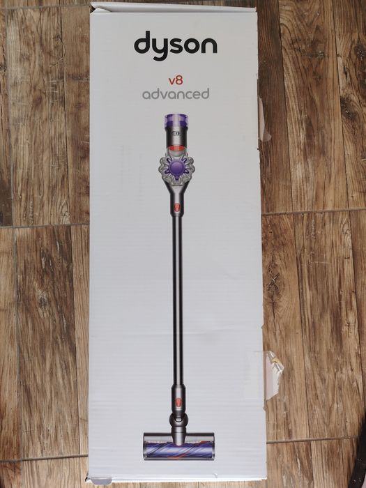 Ново!! Прахосмукачка Dyson v8 advanced