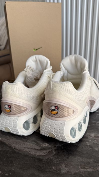 Vand Nike AIR MAX noi ,originali