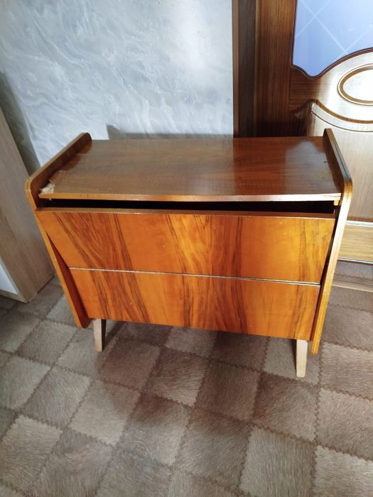 Отдам тумбу для хранения