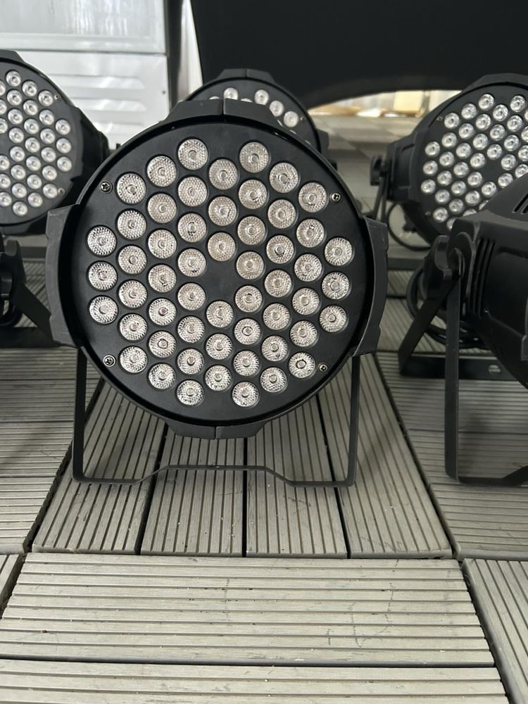 Продавам лед пар 54х3w RGB