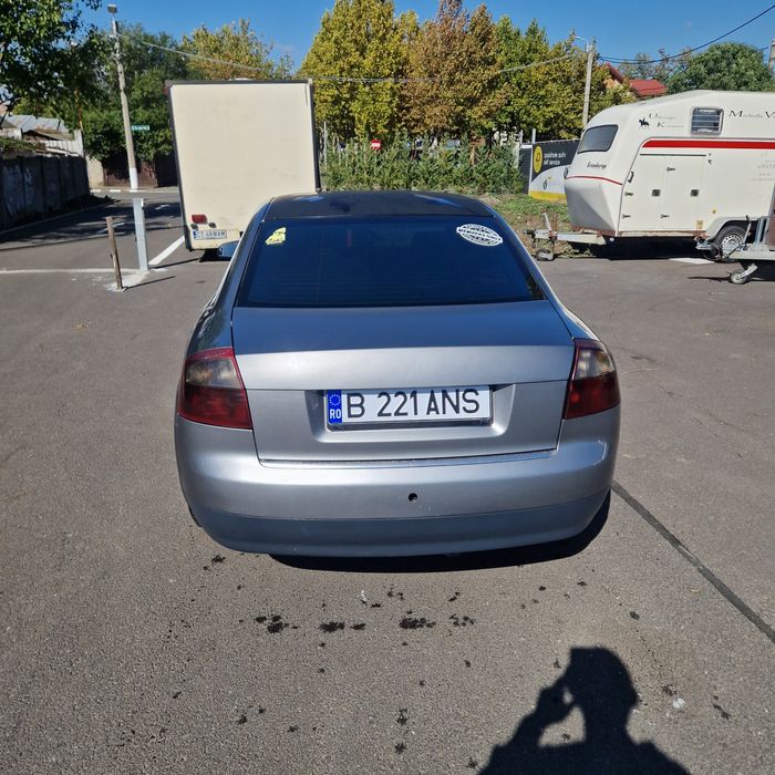 Vand  Audi  A4 .Pret usor negociabil