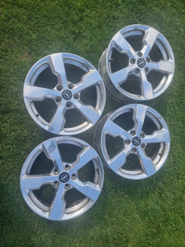 Vând un set de jante 5x115 R17X7J ET38 Chevrolet Volt/ Opel Ampera