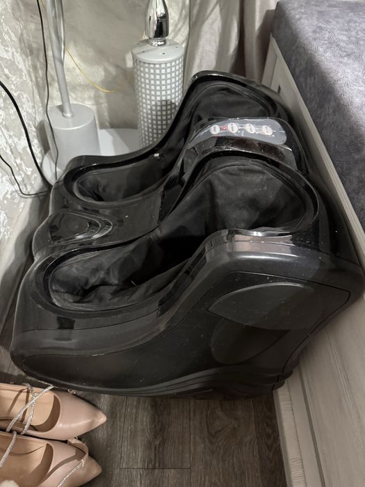 Масажный аппарат для ног  и для тела