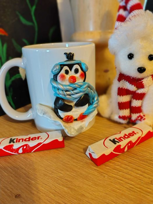 Чаша декорирана с полимерна глина.Зимен пингвин