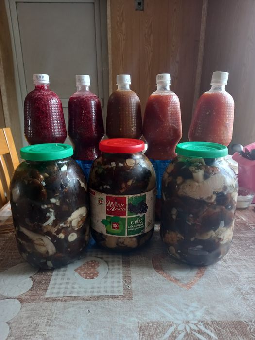Продам домашние малиновое варенье,  грибы соленые, кобру.