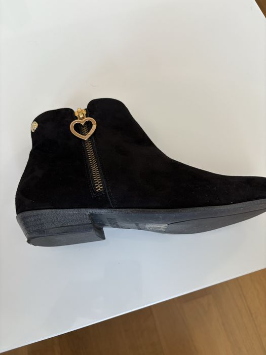 Дамски велурени БОТИ