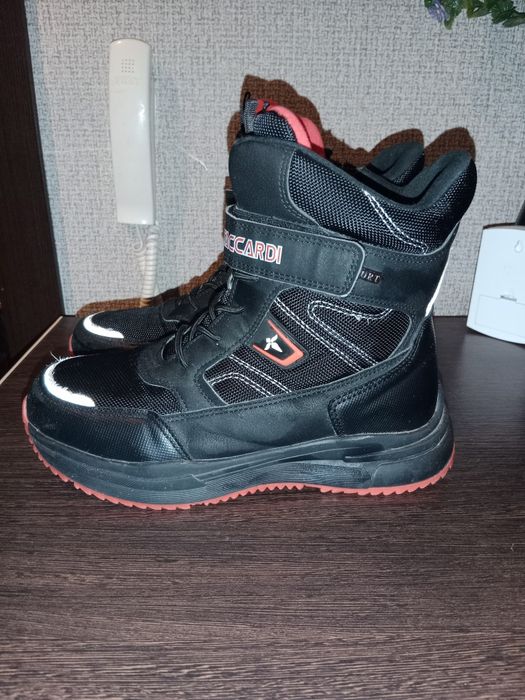 Продам зимние сапоги