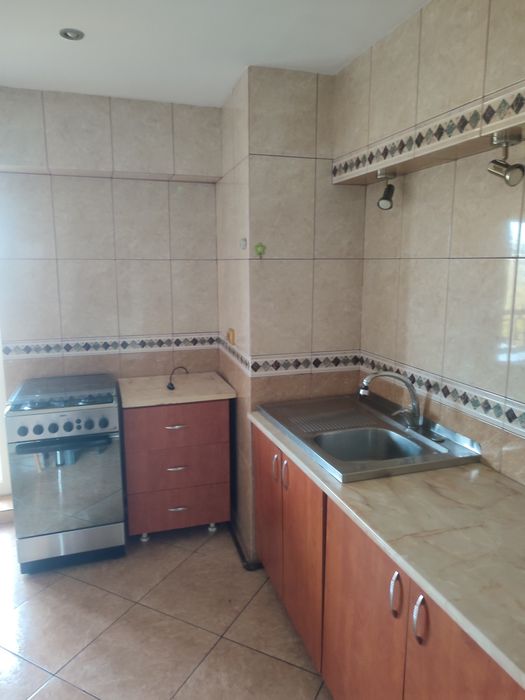 Inchiriez Ap 2 camere Izvor