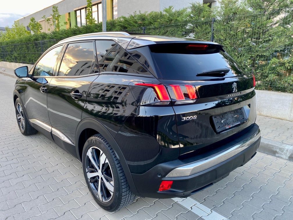 Peugeot 3008 1.5 HDI 130 Cp Euro 6, Cutie Automata, Navi, Panoramă