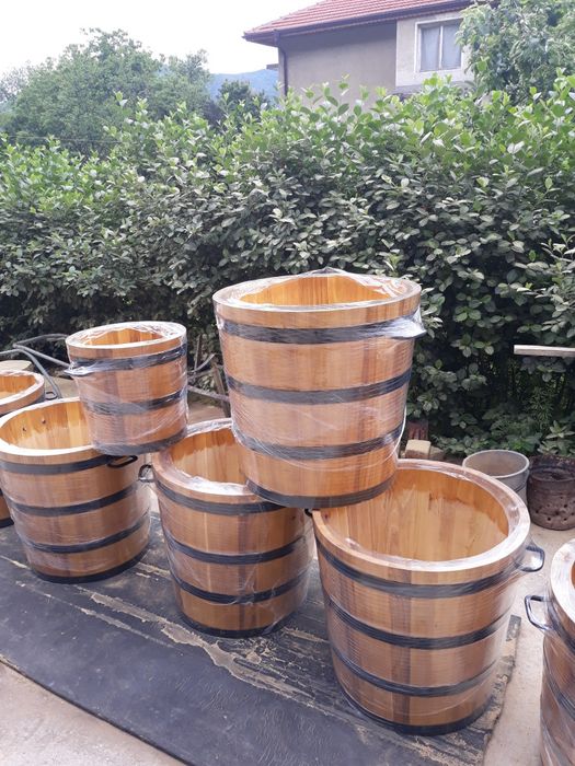 Дървени саксий по ваш избор