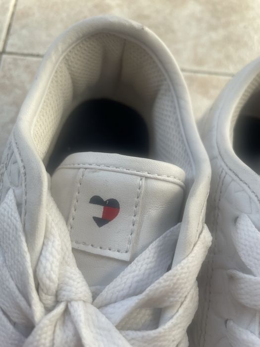 Бели маратонки Tommy Hilfiger