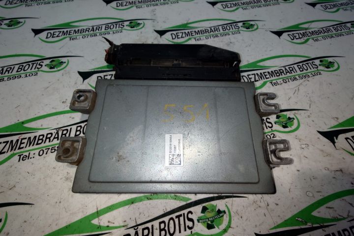 Calculator motor ECU 8200483732 Dacia Logan prima generatie