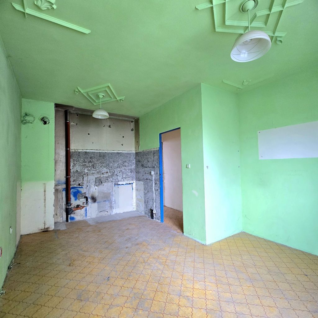 Продава се Тристаен апартамент в Горна Оряховица - 78 кв.м за 602 €/кв.м - Снимка #7
