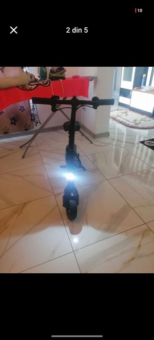 Vand scuter electric