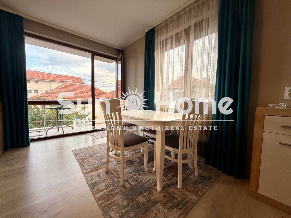 Двустаен апартамент – светъл, обзаведен и само на 200 метра от центъра