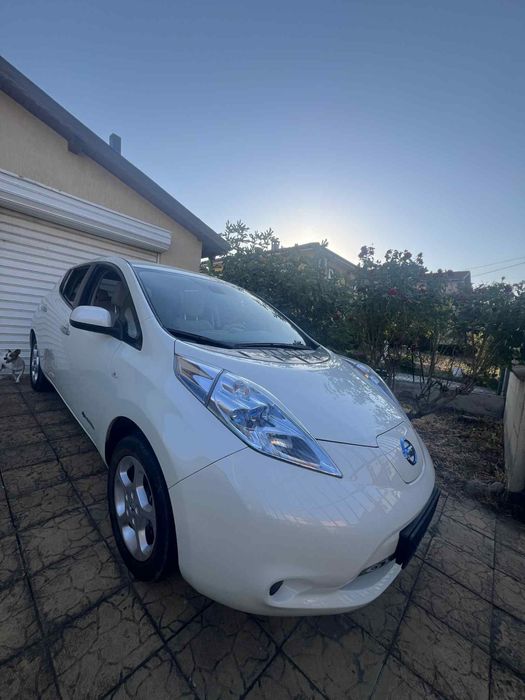 Nissan Leaf 2011