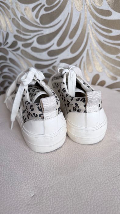 Маратонки Zara, размер 33