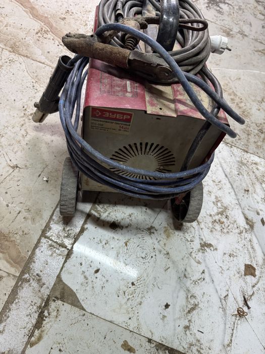 Сварка сатылады жасап тұр 380/220 менде жасайды