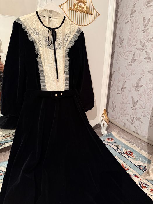 Женская одежда, вечерние платья