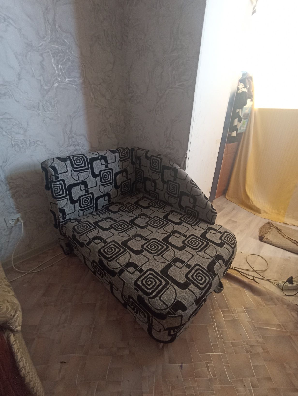 Продам три дивана