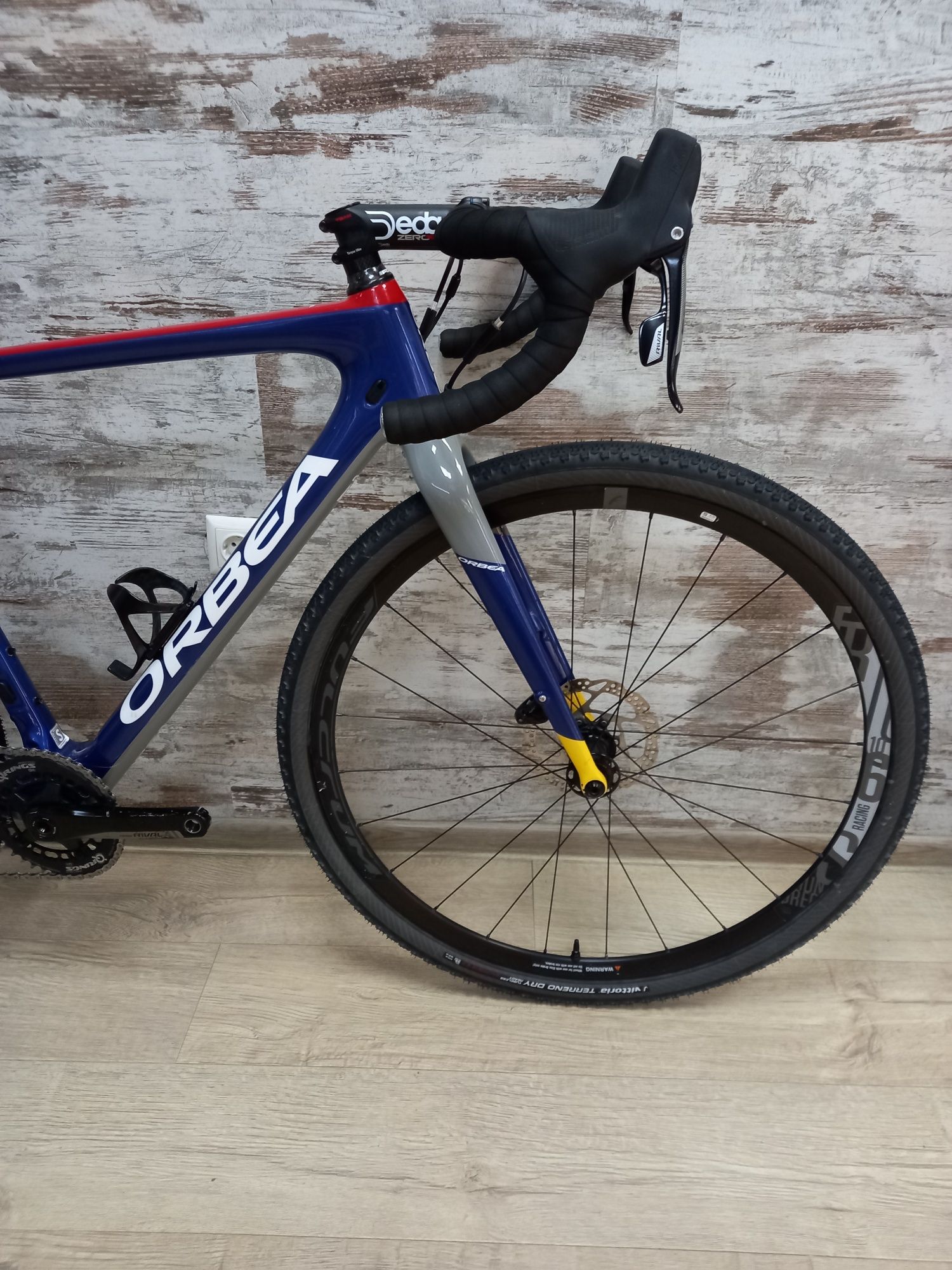 Карбонов Gravel велосипед Orbea Terra M30-D SRAM Fulcrum Tubeless