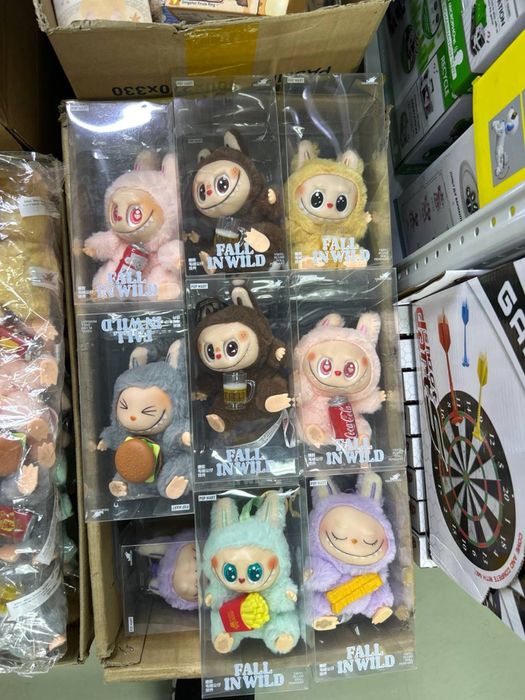 Лабубу игрушка в одежде