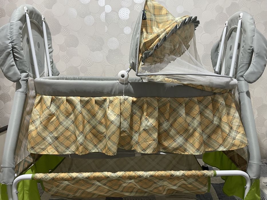 Манеж с щеночком