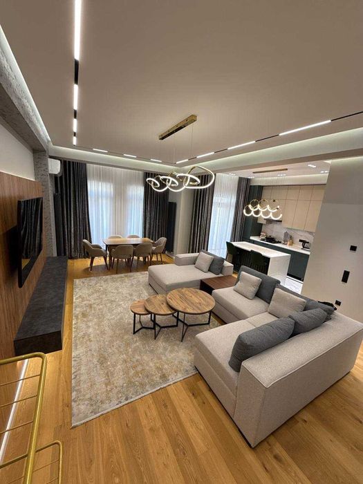 ОГРОМНАЯ кв для Семьи у метро Срочная Аренда ЗВОНИТЕ !!!