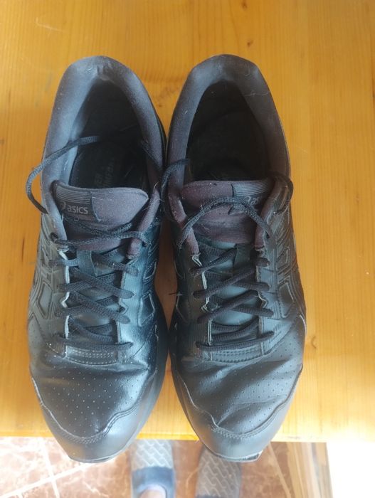 Маратонки Asics запазени