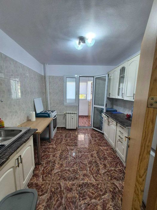Inchiriez apartament 3 camere Iancului