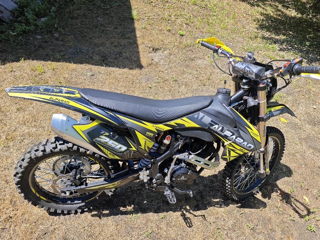 Motocicleta Enduro, nu (Ktm, Honda,Husqvarna, Suzuki) Alfarad T7 250 c