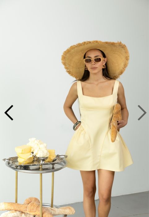 Рокля TEADORE в butter yellow