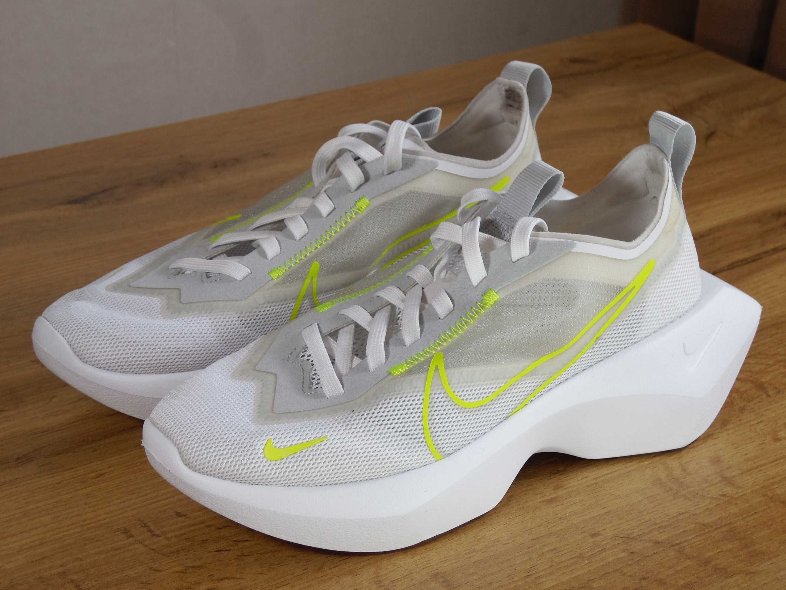 Nike Vista Lite 'Lemon Venom' - 38 номер Оригинални!