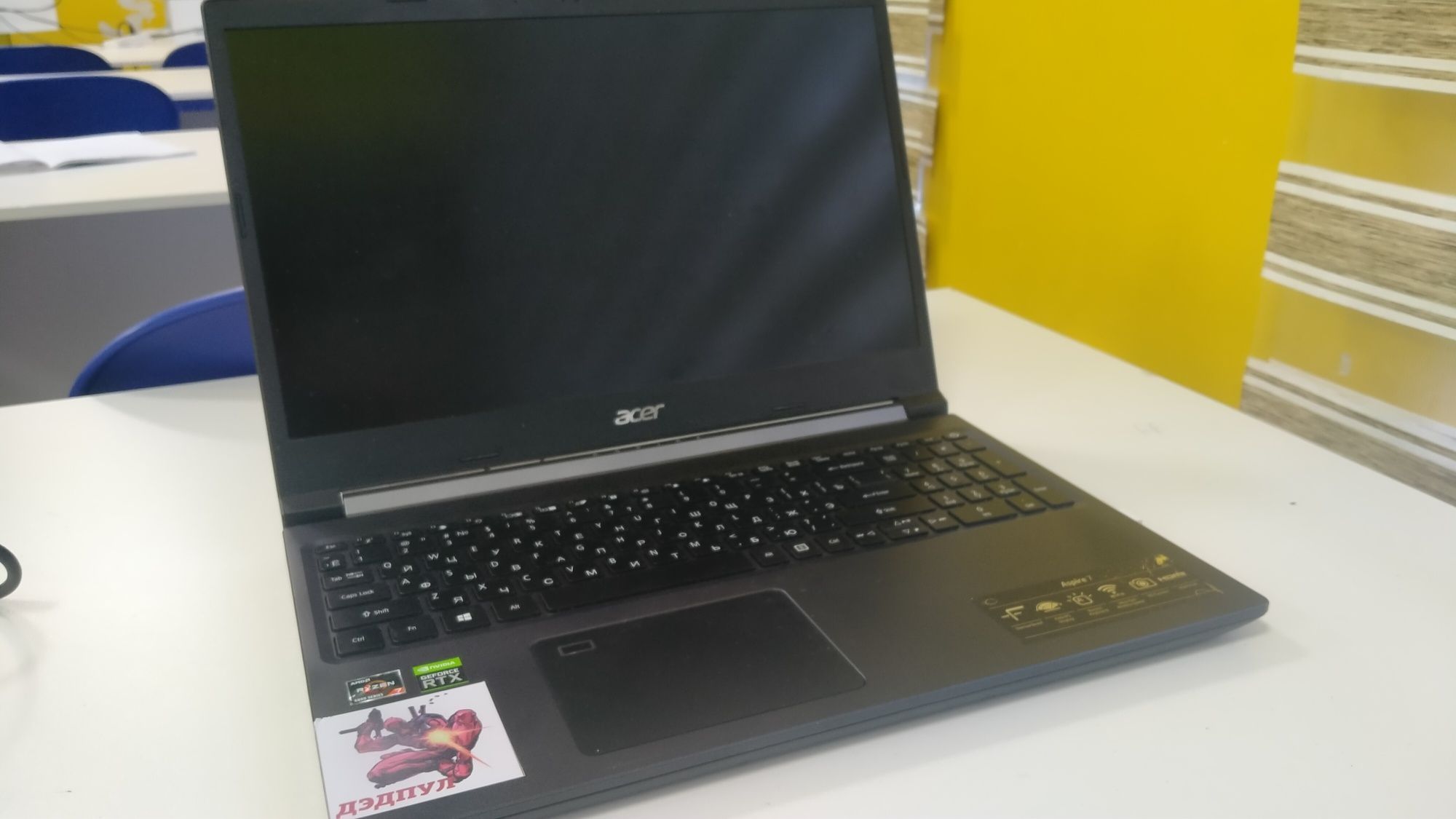 Ноутбук Acer Aspire A715-42G, RTX3050, AMD RYZEN 7 5700U
