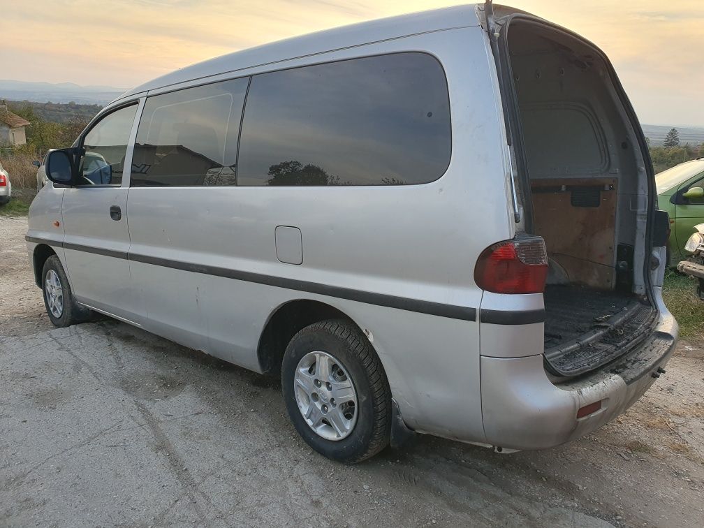 Хюндай H200 2.5CRDI на части Huyndai H200 2.5crdi na chasti