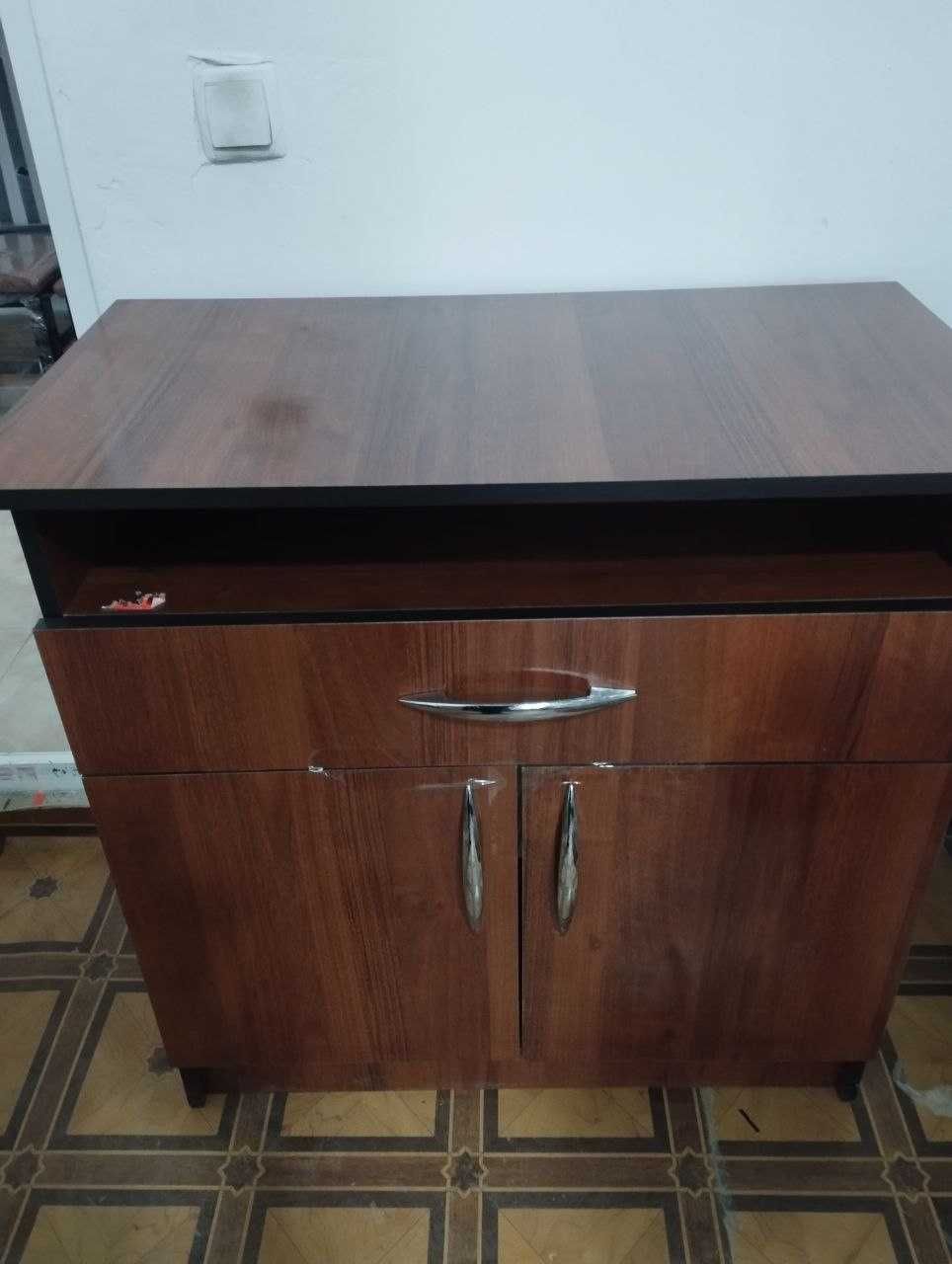| Suratdagi mebel sotiladi | Buxoro |